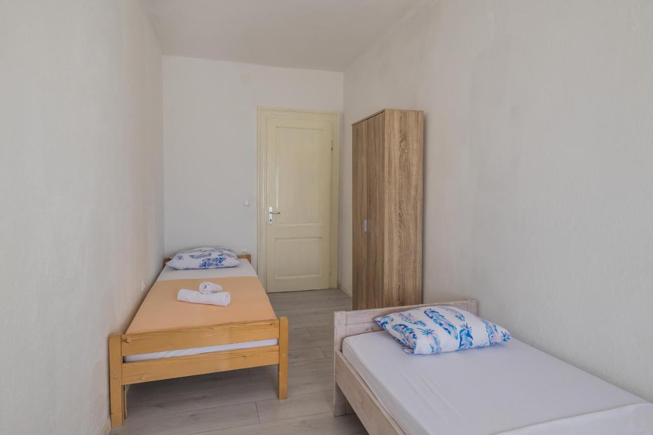 Seafront Apartments Karlo Kaštela Exterior foto