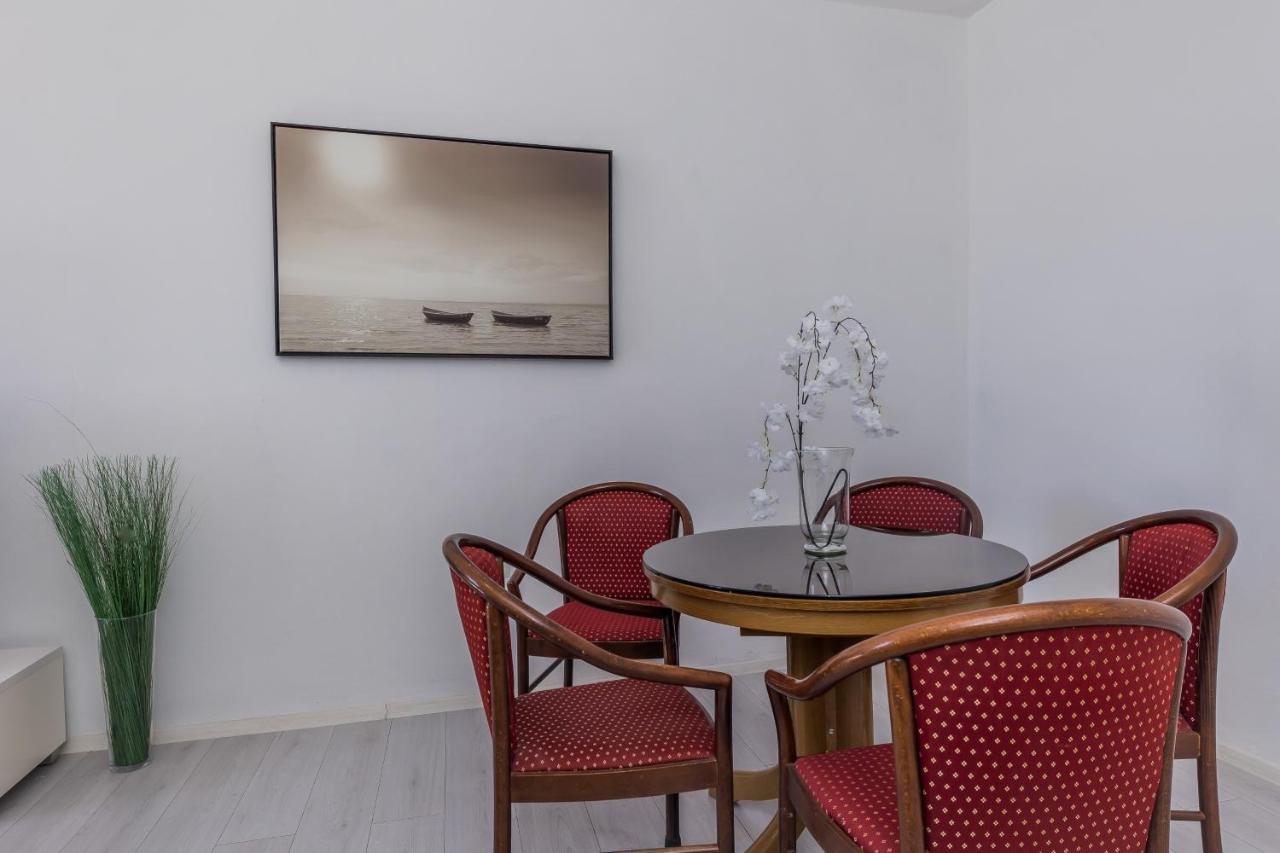 Seafront Apartments Karlo Kaštela Exterior foto