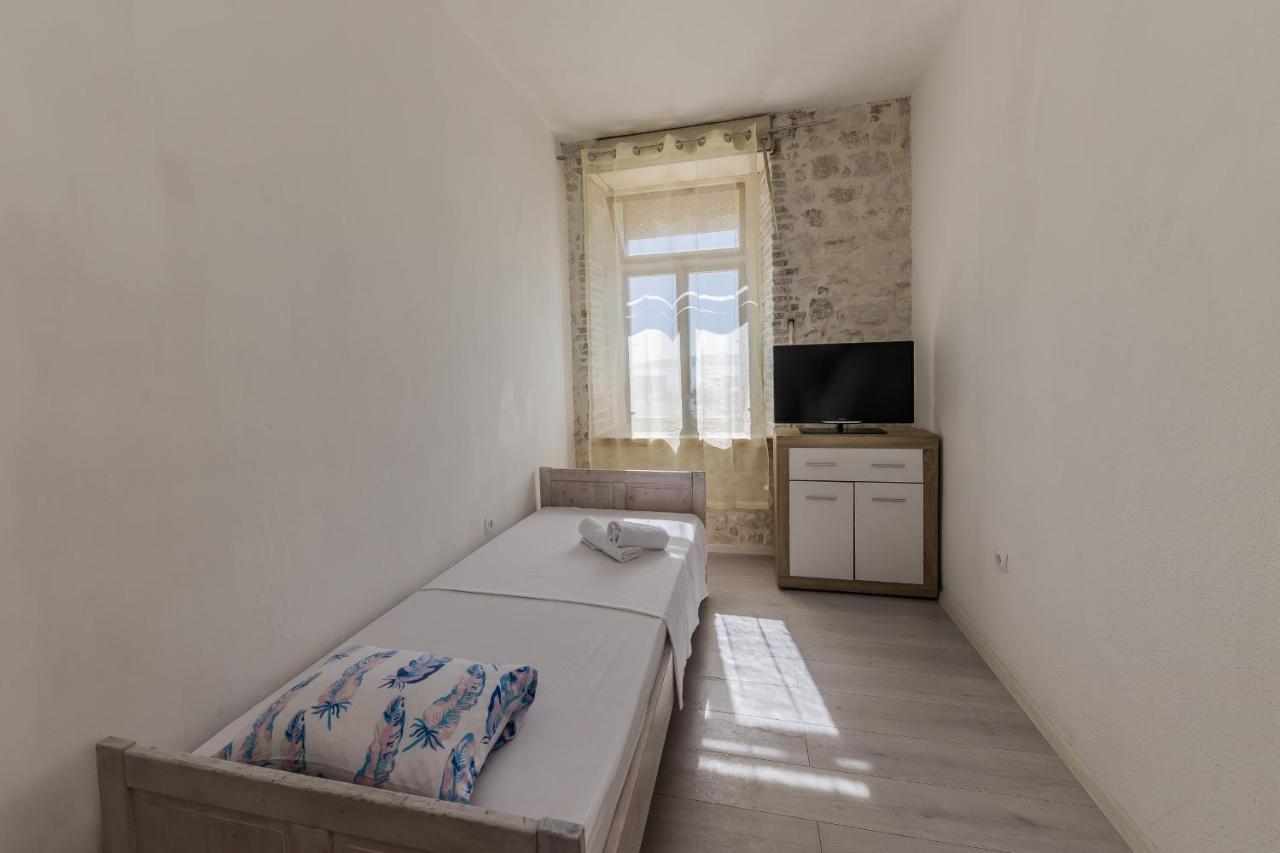 Seafront Apartments Karlo Kaštela Exterior foto